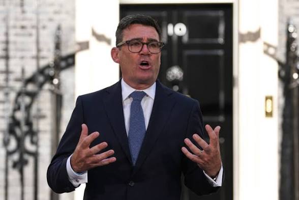 UK Prime Minister Andy Burnham Unveils Tax Cut, Reshuffles Cabinet in First Major Policy Move
